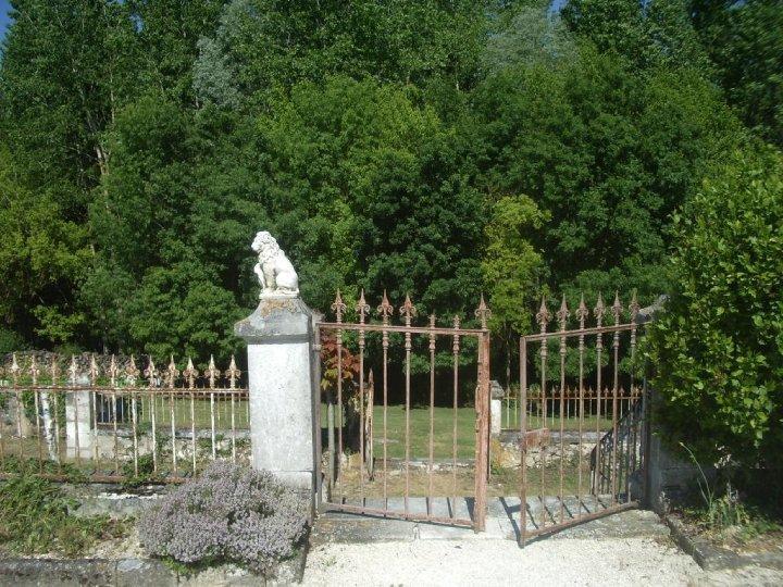 Hotel Chateau Sainte Marie Dompierre-sur-Charente Exterior foto