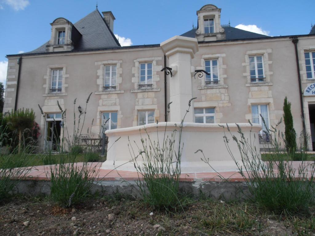 Hotel Chateau Sainte Marie Dompierre-sur-Charente Exterior foto