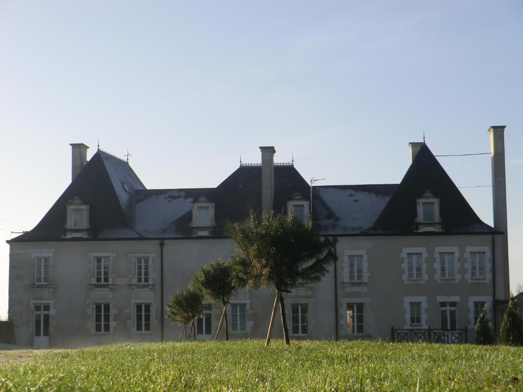 Hotel Chateau Sainte Marie Dompierre-sur-Charente Exterior foto