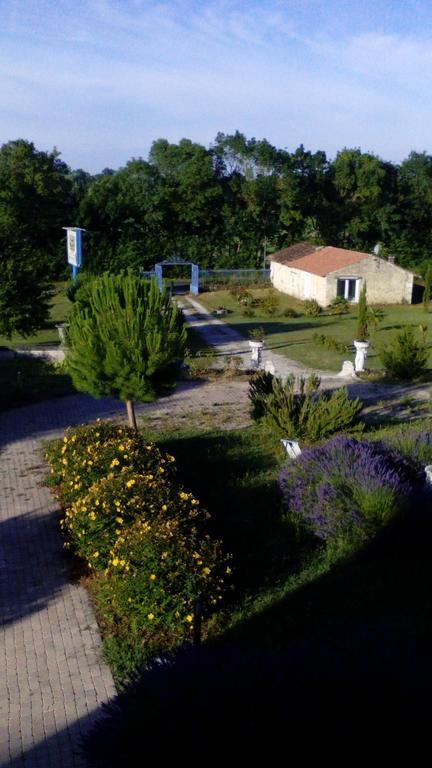 Hotel Chateau Sainte Marie Dompierre-sur-Charente Exterior foto