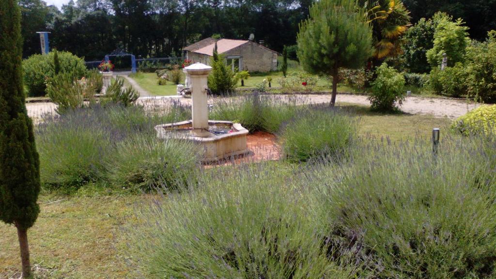 Hotel Chateau Sainte Marie Dompierre-sur-Charente Exterior foto